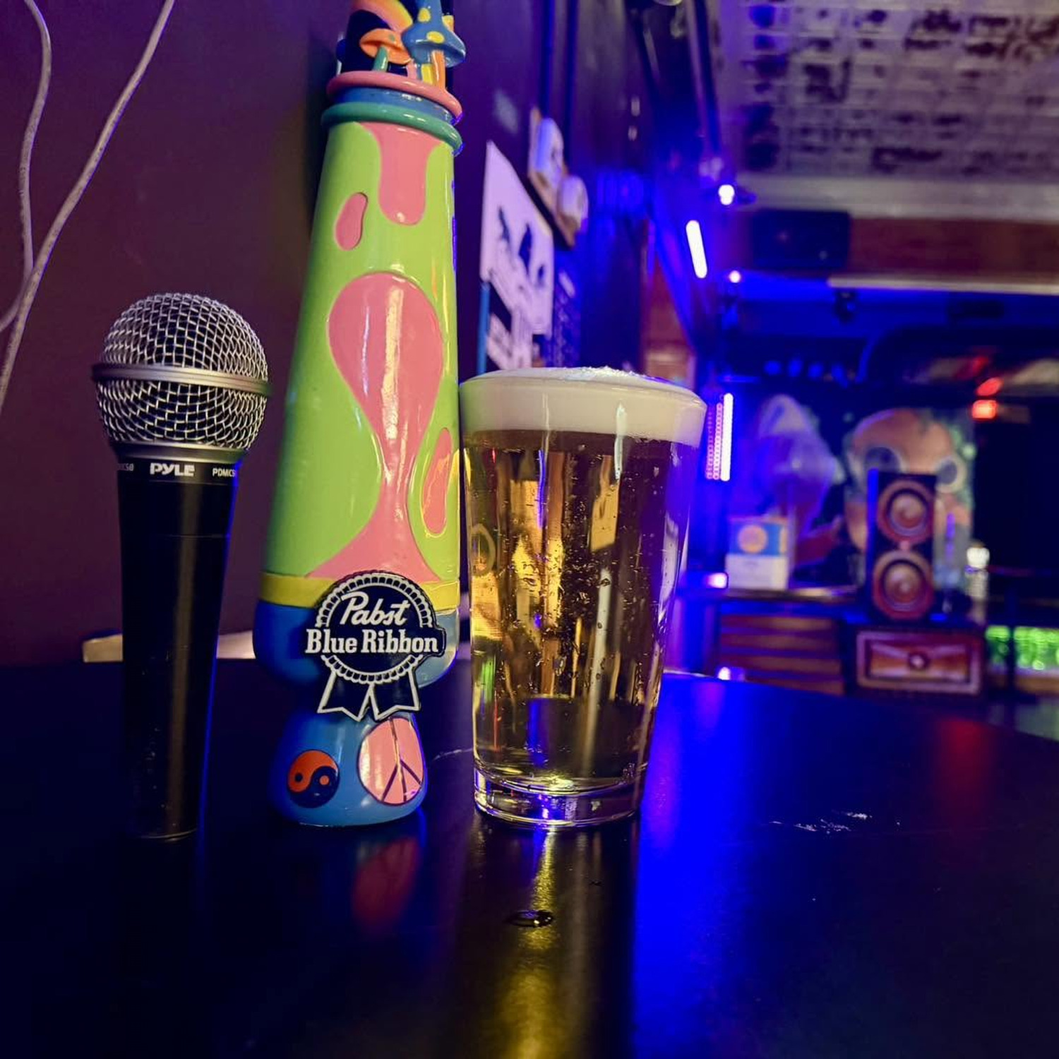weekly-thursday-karaoke4